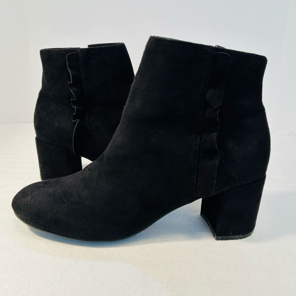 Rockport Total Motion Oaklee Ruffle Ankle Boots Black Suede
